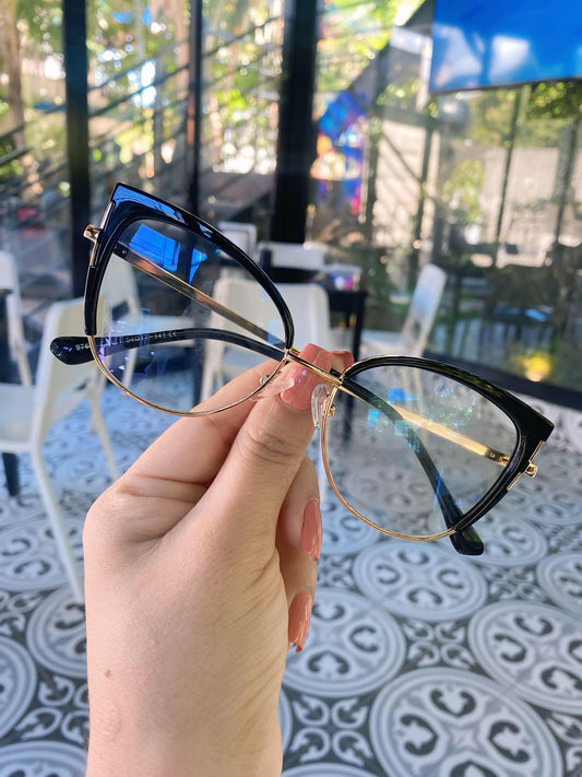 Montura Cat-Eye con Detalles Metálicos (Ref. 97697)