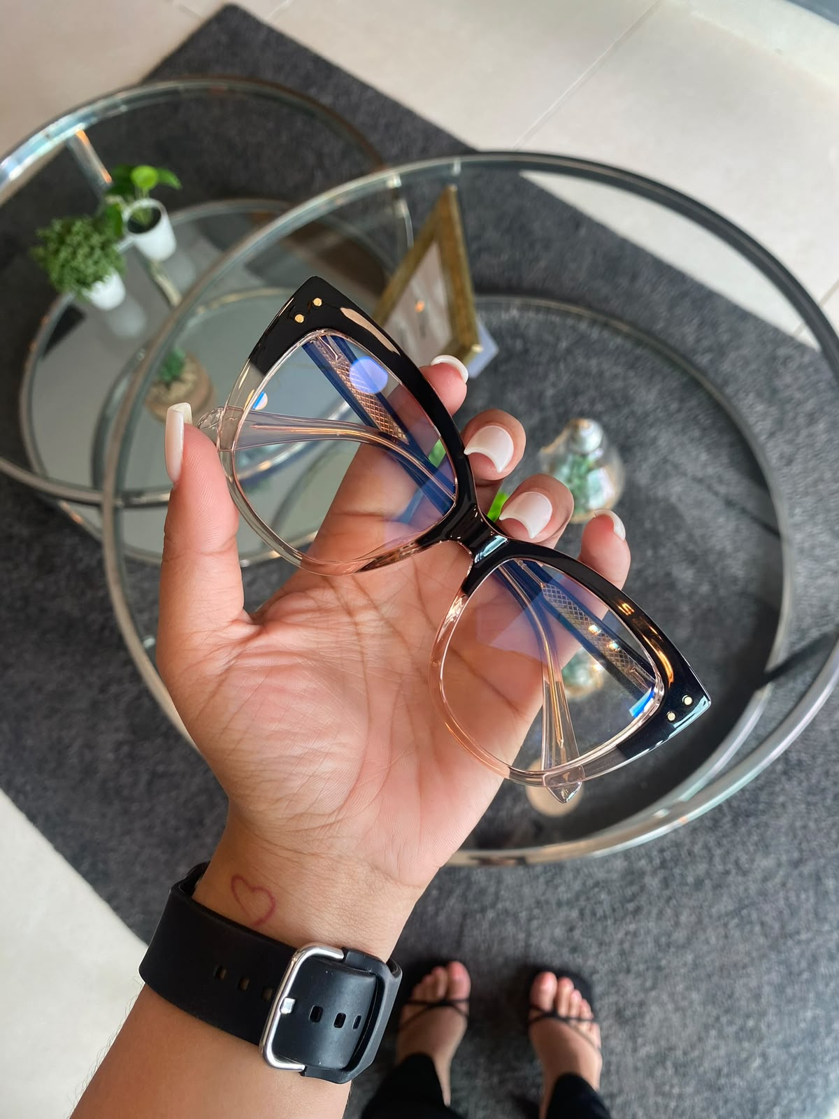 Montura Oftálmica Cat Eye con Detalles Metálicos Texturizados (Ref. 82099)